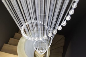 Żyrandol światłowodowy 60cm SPIRALA 120 punktów 3m. Zbliżenie. Widok z góry.