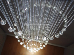 Żyrandol światłowodowy SPIRALA 60cm 2m 100 punktów. Widok z góry. Barwa światła biała.